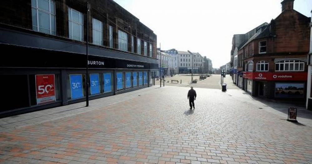Man who approached people in Dumfries town centre hit with fine under police coronavirus powers - dailyrecord.co.uk