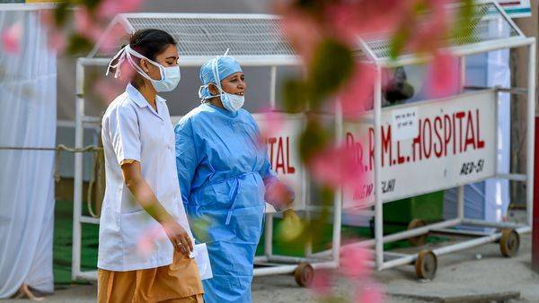 Coronavirus: Govt releases Covid-19 SOP, cases to be divided into 3 groups - livemint.com - city New Delhi - India