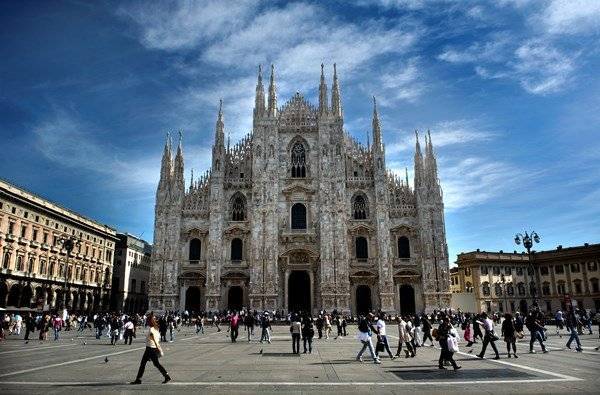 Easter Sunday - Andrea Bocelli - Emanuele Vianelli - Andrea Bocelli announces special show bringing together ‘millions’ amid outbreak - breakingnews.ie - city Milan