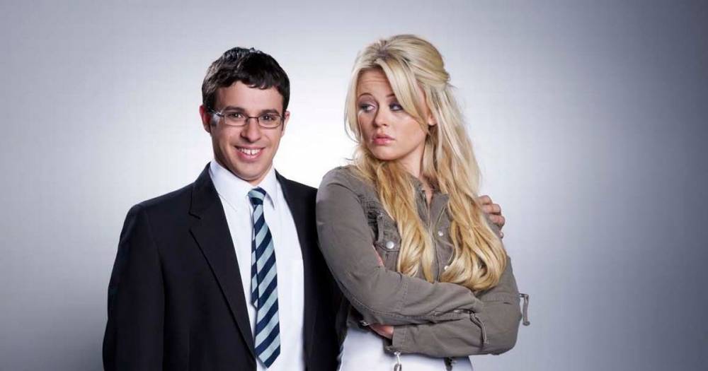 Emily Atack - Emily Atack posts unrecognisable Inbetweeners throwback with her co-star Simon Bird - mirror.co.uk