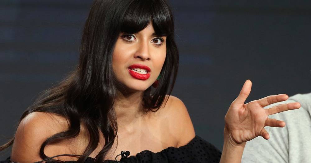 Jameela Jamil's powerful message urging people not to worry about weight during lockdown - mirror.co.uk - Britain