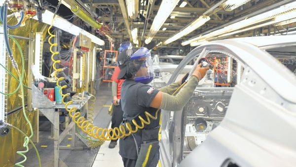 Crisis in auto sector worsens as more firms defer payments - livemint.com - India - city Chennai