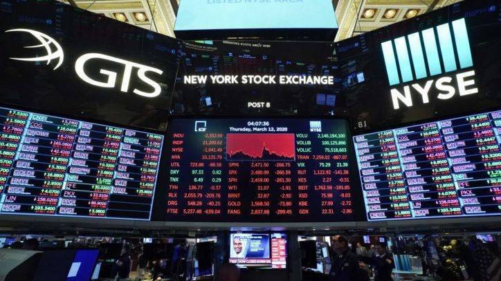 Stocks give up gains on oil's sharp reversal - fox29.com - New York - state Texas