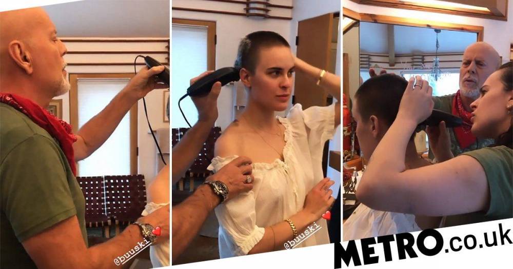 Bruce Willis - Dillon Buss - Demi Moore - Bruce Willis shaves daughter Tallulah’s head before her topless photo shoot with sister Rumer - metro.co.uk