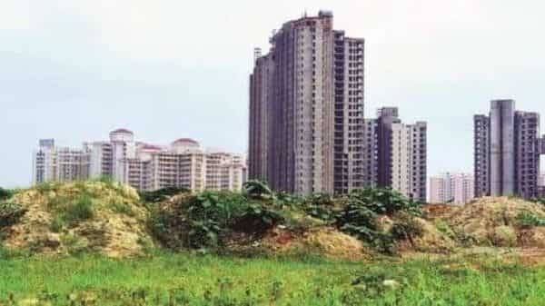 Gurgaon flat sales drop by a massive 63% in March quarter: Report - livemint.com - city Mumbai - city Chennai - city Hyderabad - city Pune - city Kolkata