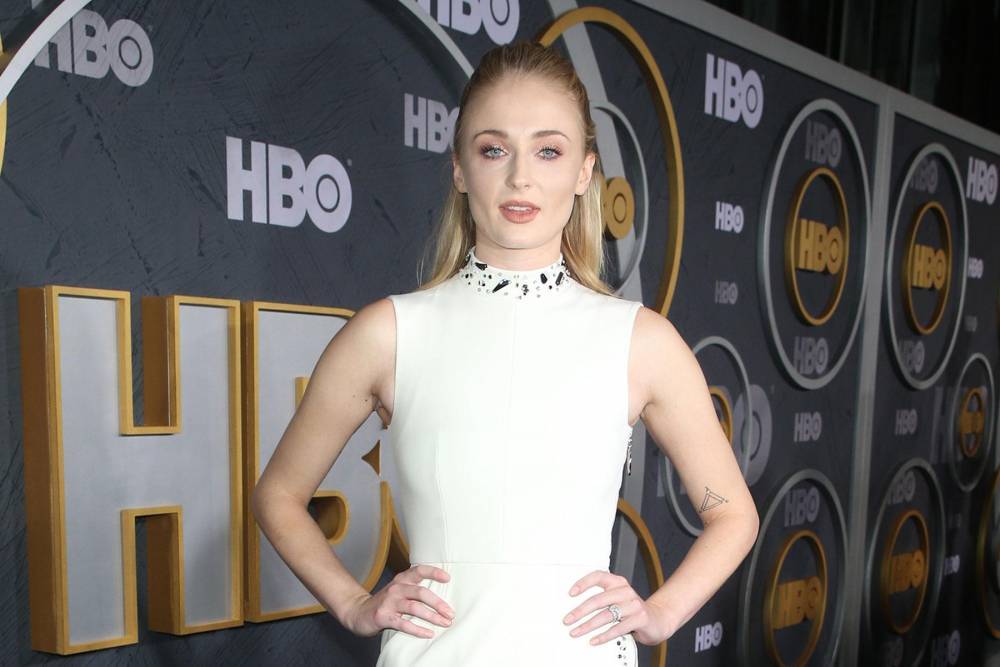 Sophie Turner hopes new Quibi drama helps anxious fans - hollywood.com