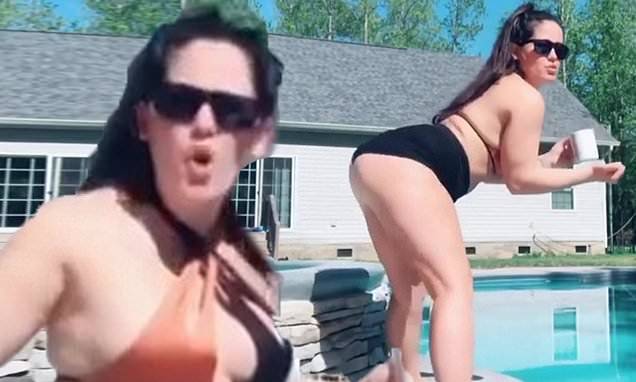 Jenelle Evans - Jenelle Evans hits back at body shamers as she twerks by the pool in her bikini - dailymail.co.uk