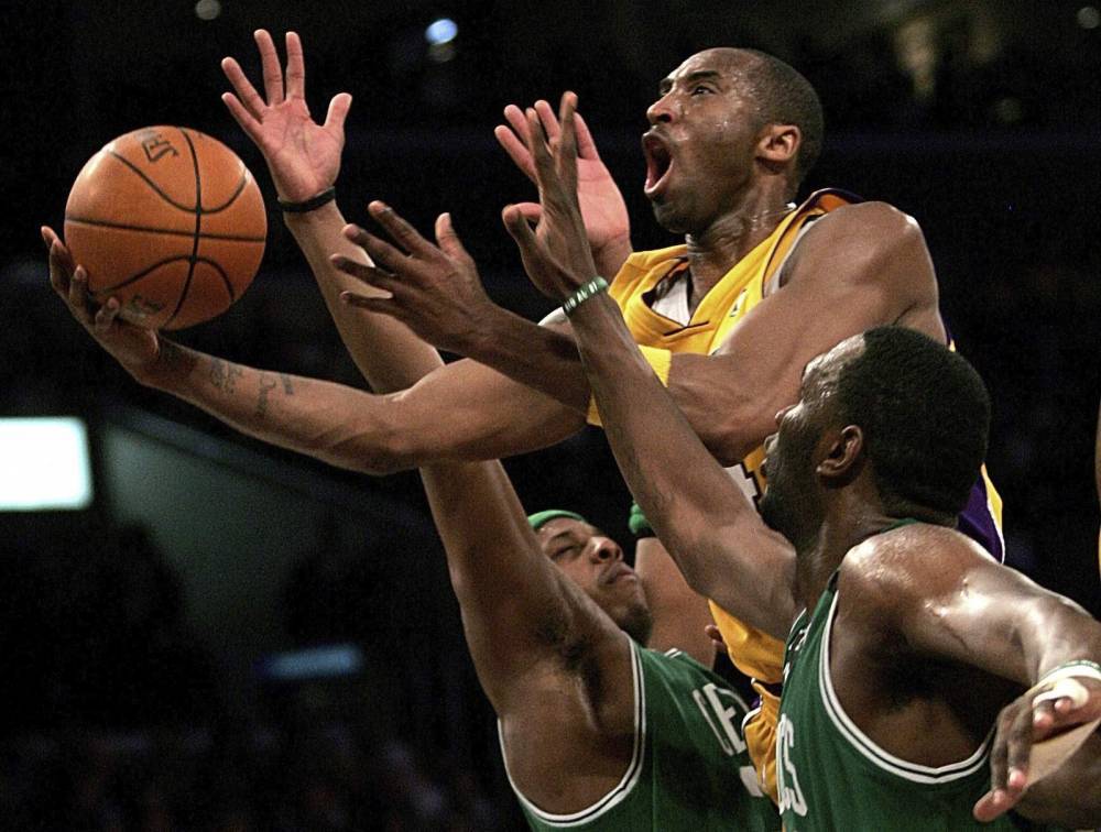 Kobe Bryant - Kobe Bryant's latest book to debut atop best-seller list - clickorlando.com - New York - Los Angeles
