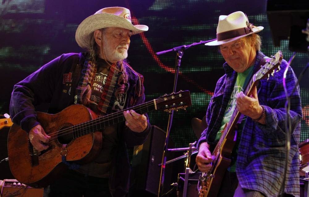 Willie Nelson - Dave Matthews - John Mellencamp - Willie Nelson To Host ‘At Home With Farm Aid’ Virtual Benefit Concert, Featuring Neil Young & More - etcanada.com