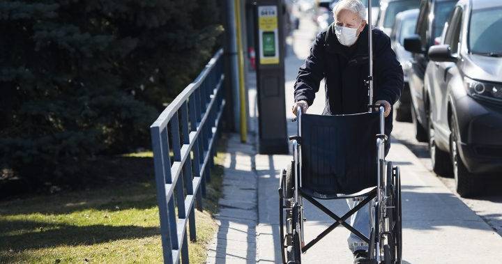 Chris Mackie - Coronavirus: MLHU raising concerns about elderly residents in London area long-term care homes - globalnews.ca - city London