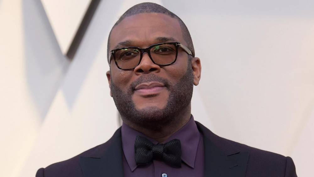 Tyler Perry cheers Atlanta Kroger shoppers by paying for their groceries during coronavirus - foxnews.com - city Atlanta - county Tyler - Georgia - city Hollywood - county Perry