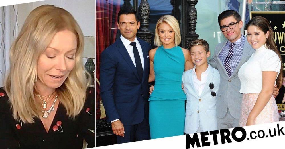 Mark Consuelos - Kelly Ripa - Kelly Ripa breaks down as she reveals she’s not speaking to two of her kids while they’re self-isolating together - metro.co.uk - Usa
