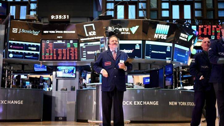 Stock futures pause ahead of jobless report - fox29.com - New York - Usa - city New York