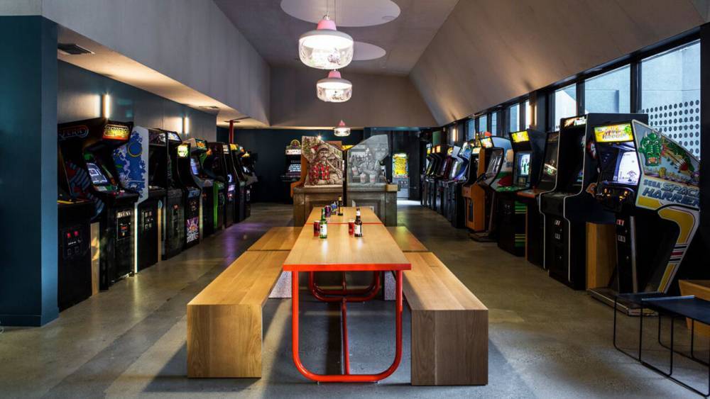 Button Mash Barcade Tries Unique Fundraising Effort to Save Business Amid Pandemic - hollywoodreporter.com - Los Angeles - Jordan