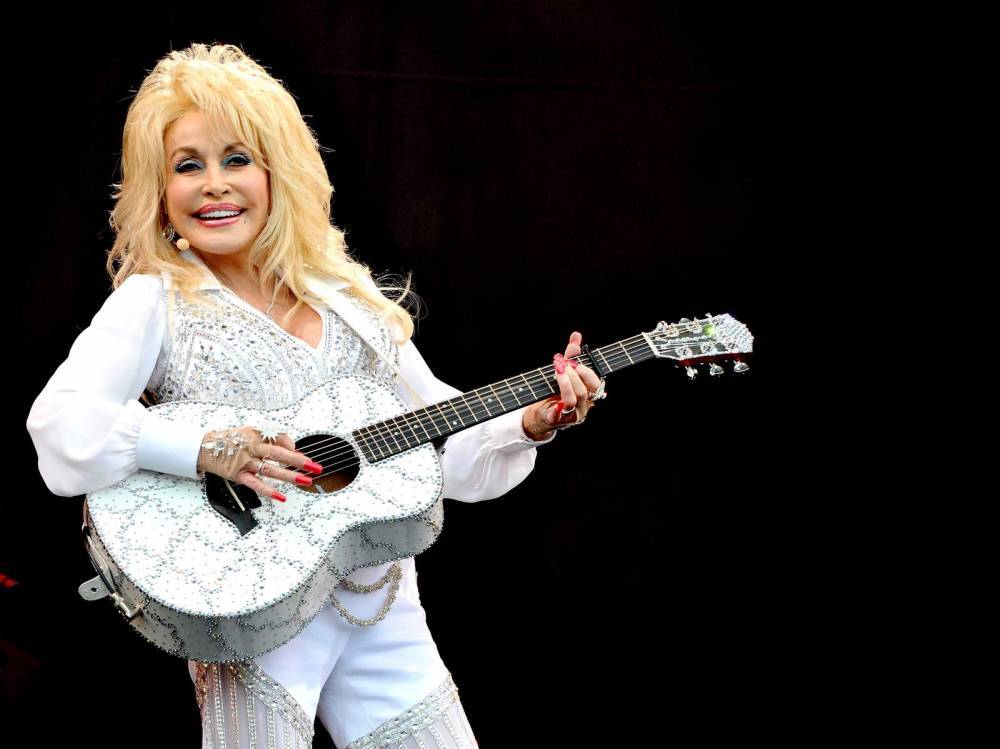 Dolly Parton - National treasure Dolly Parton will read bedtime stories to save parents everywhere - clickorlando.com