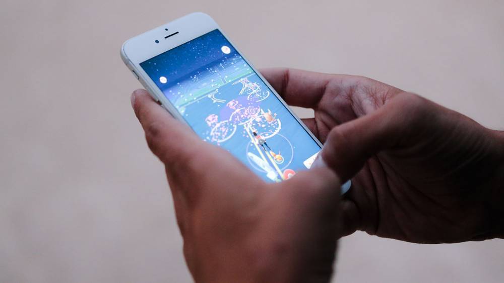 Mobile Games Hotspot: 'Pokemon Go' Debuts Leaderboards; 'Fortnite' Maker Unveils New Title - hollywoodreporter.com