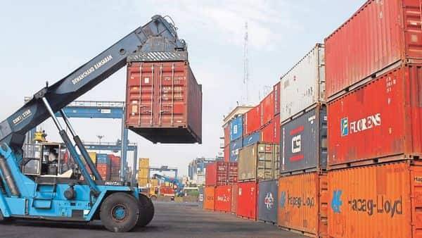 Lockdown chokes ports amid shortage of labour - livemint.com - India