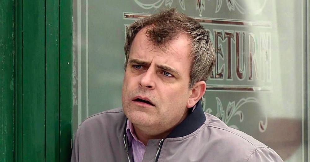 Steve Macdonald - Simon Gregson - Coronation Street's Simon Gregson confirms he has coronavirus with unique symptoms - mirror.co.uk