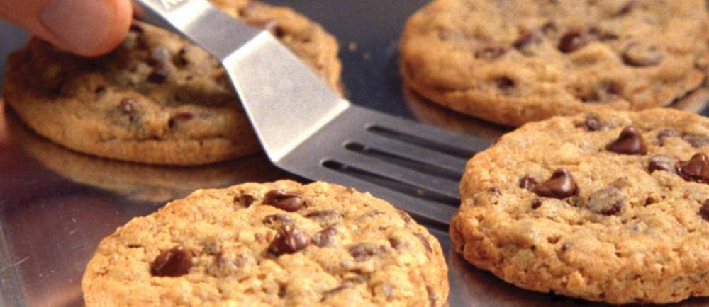 Recipe: Bake DoubleTree chocolate chip cookies at home - clickorlando.com