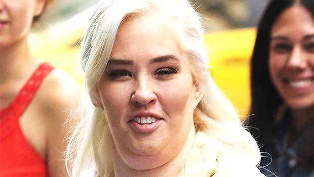 Mama June, 40, Shows Off Her Curves In One-Piece Red Bathing Suit After Getting New Teeth — Pic - hollywoodlife.com - state Florida