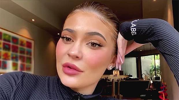 Kylie Jenner - Kris Jenner - Kylie Jenner Reveals Someone ‘Close To Home’ Tested Positive For COVID-19: ‘It’s Just Scary’ — Watch - hollywoodlife.com