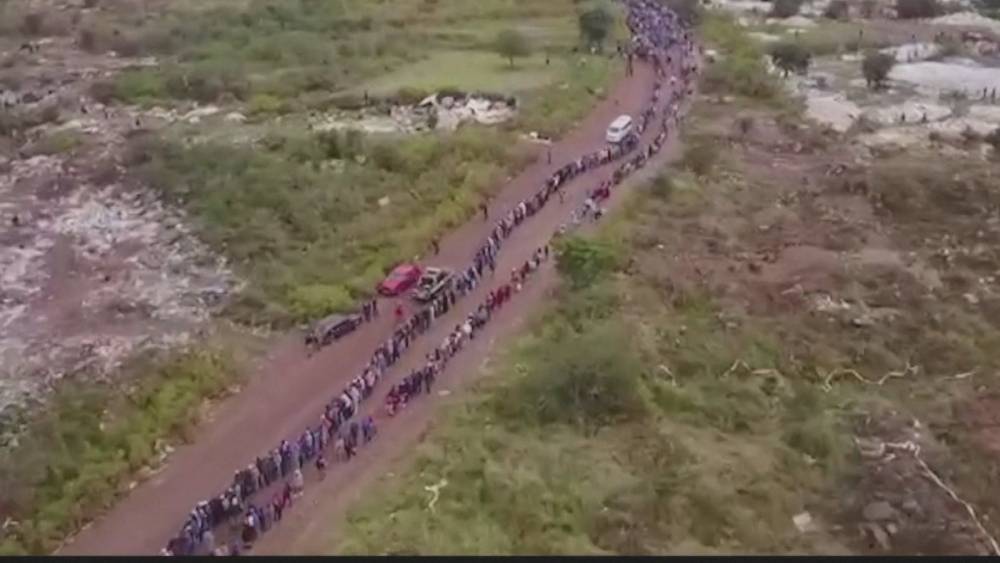 4km queue as people line up for food in South Africa - rte.ie - South Africa