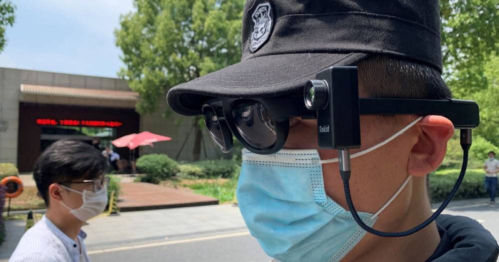 Coronavirus-fighting smart glasses developed that let you 'see' peoples' temperatures - mirror.co.uk - China