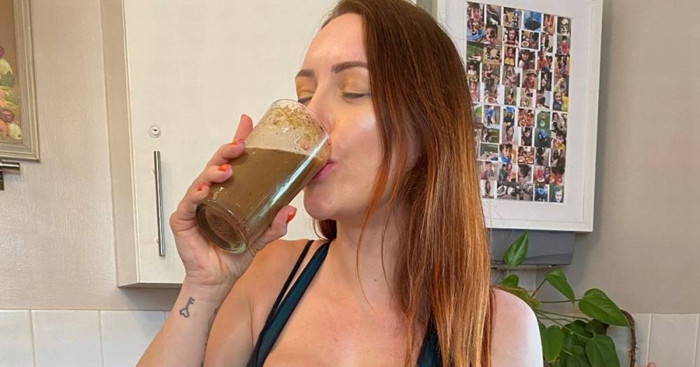Vegan mum claims she can boost her immune system by drinking bizarre sperm smoothies - mirror.co.uk