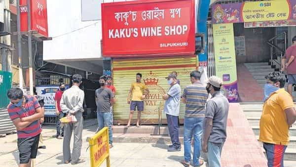 Lockdown extended till 17 May: Liquor, paan shops to open in green zones - livemint.com