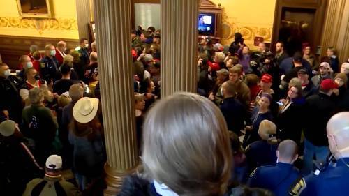 Gretchen Whitmer - Protesters flood Michigan’s capitol building protesting the state’s stay-at-home order - globalnews.ca - state Michigan