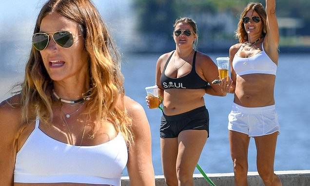 Kelly Bensimon - Kelly Bensimon turns 52! The former RHONY star shows off her incredibly toned figure - dailymail.co.uk - New York - city New York - state Florida