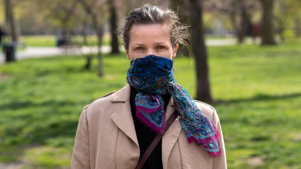 15 Face Bandanas for Sale: Make Your Own Mask With These Stylish Scarves - glamour.com