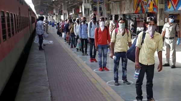 Special train with 1,140 migrant workers leaves Karnataka for Jharkhand - livemint.com - state Karnataka