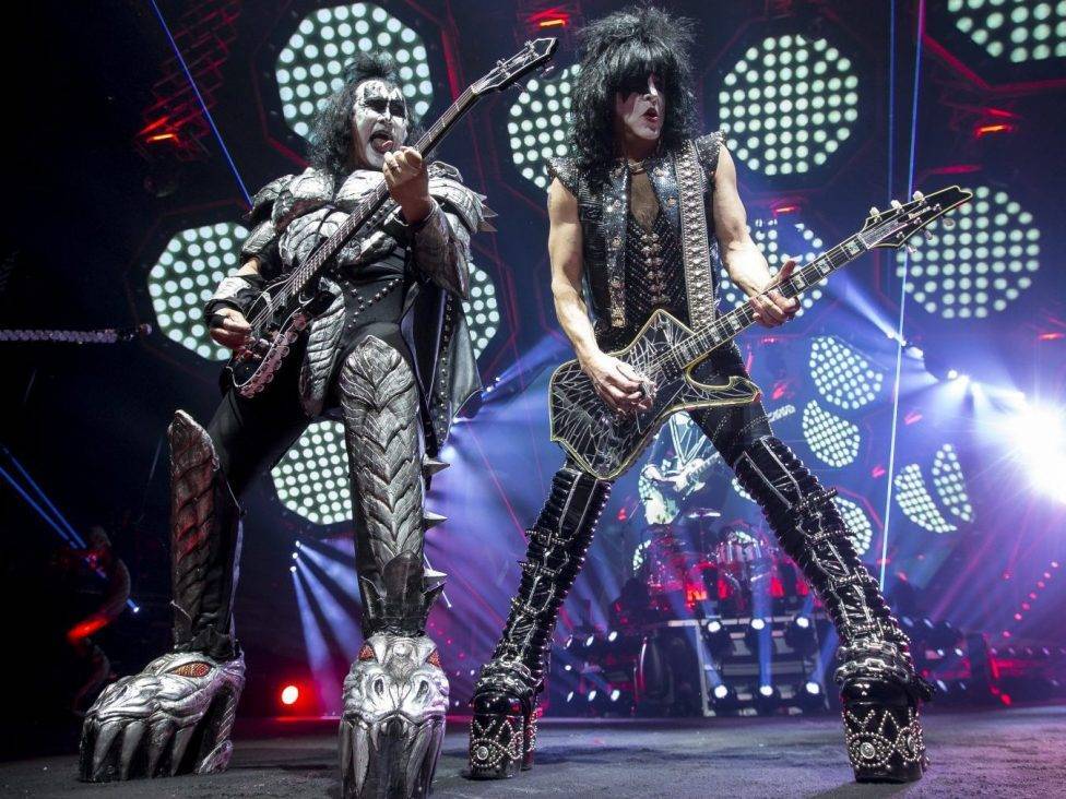 Scott Brown - Gene Simmons - Gene Simmons not touring with KISS until scientists say it's safe - torontosun.com - Usa - Samoa - New Zealand