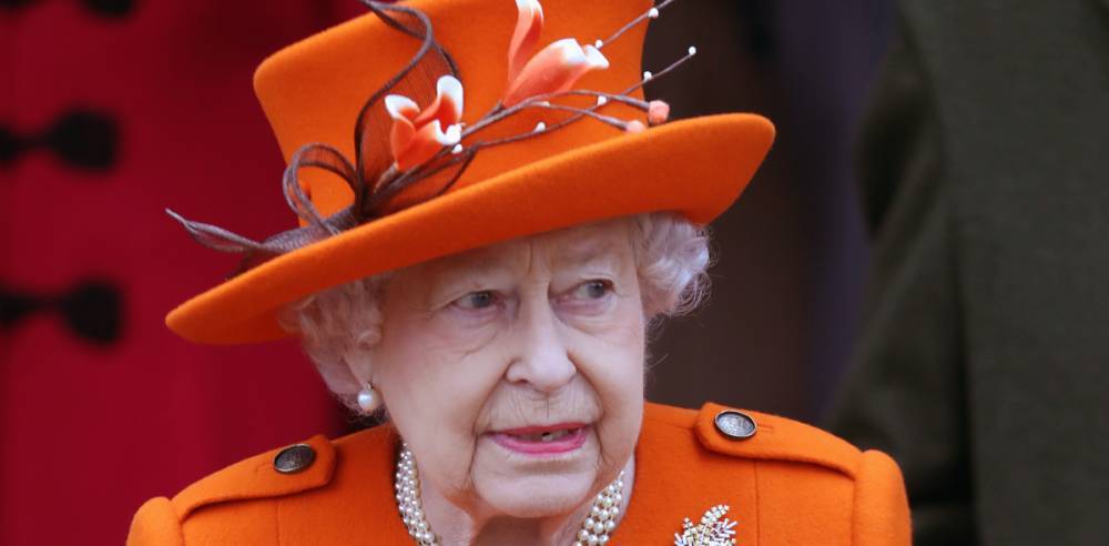 Queen Elizabeth May Stay Out of Public Eye Until Fall 2020 - justjared.com