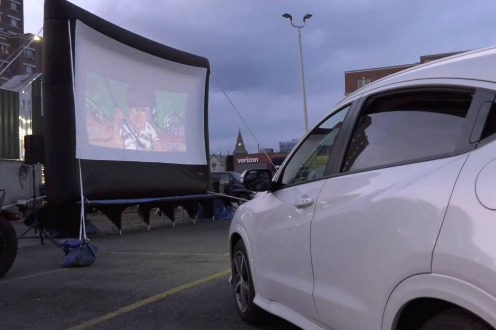 NYC drive-in theater attracting big crowds thanks to coronavirus - nypost.com - county Queens