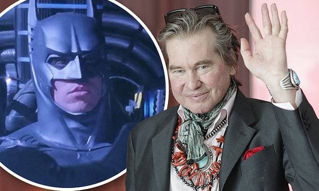 Val Kilmer - George Clooney - Val Kilmer opens up about why he walked away from playing Batman after just one movie - dailymail.co.uk - New York