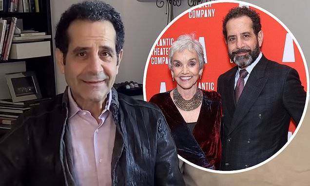New Yorkers - Tony Shalhoub - Tony Shaloub reveals he and his wife both contracted COVID-19 last month - dailymail.co.uk - county Brooke