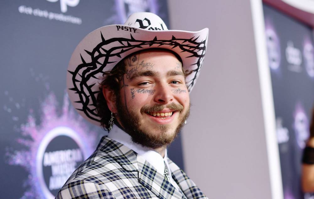 Post Malone donates 40,000 masks to frontline workers - nme.com - Usa