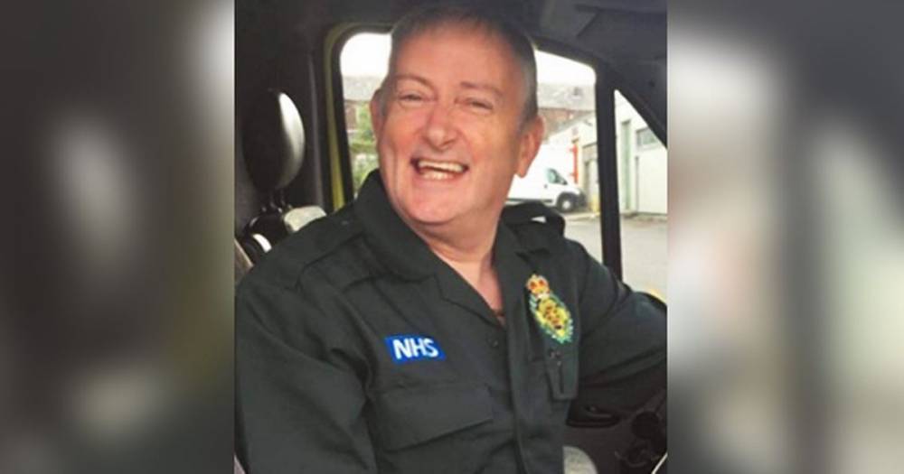 Daren Mochrie - Ambulance service worker dies after contracting coronavirus - he leaves behind a wife and son - manchestereveningnews.co.uk - county Oldham - county Fairfield