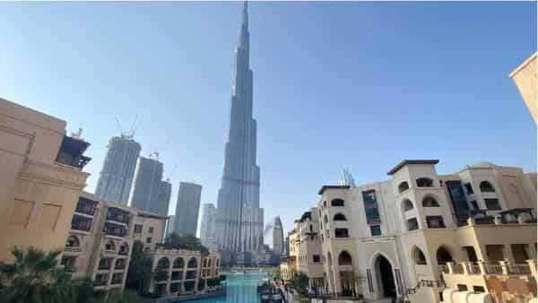 Dubai turns world's tallest building into coronavirus charity box - livemint.com - city Dubai - Uae