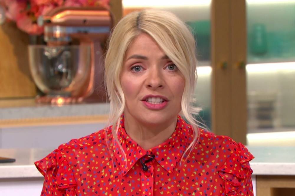 Phillip Schofield - Furious Holly Willoughby slates ‘stupid’ man who visited his wife’s elderly mum, 74, during lockdown - thesun.co.uk