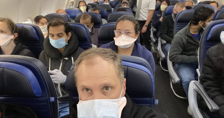 Doctor calls packed flight scarier than treating hospitalized COVID-19 patients - globalnews.ca - city New York - state New Jersey