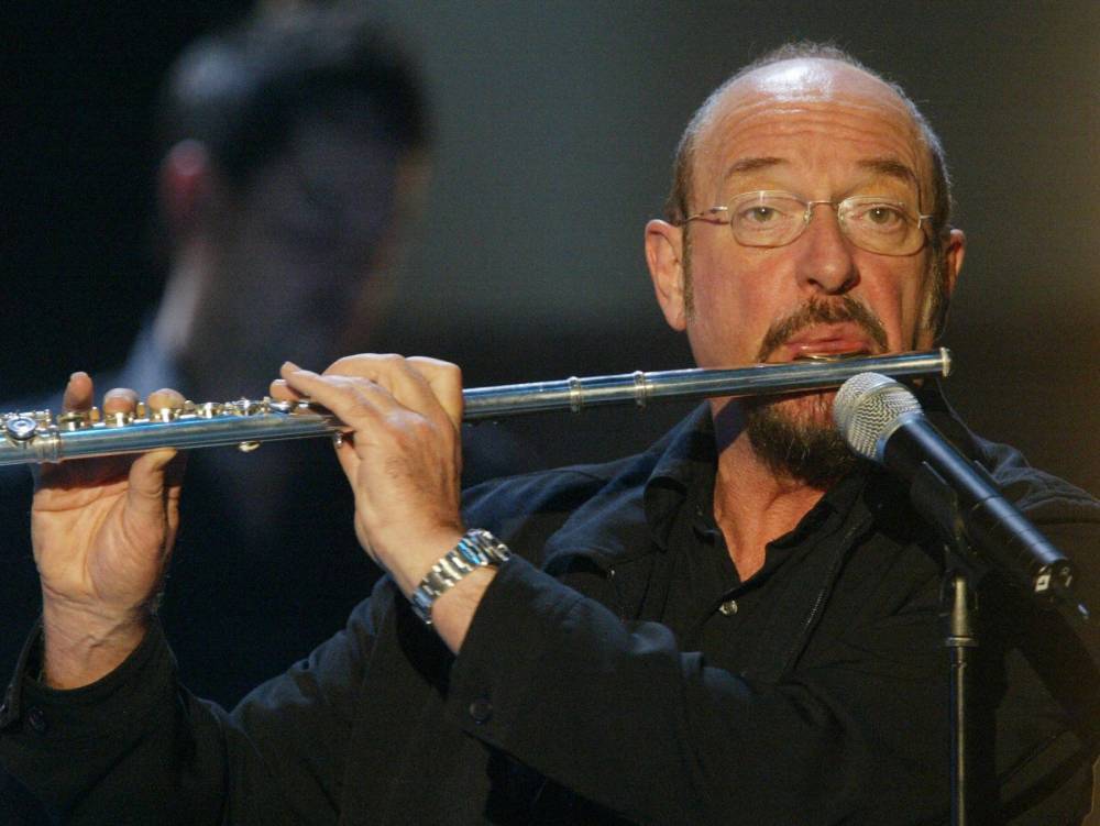 Ian Anderson - Jethro Tull's Ian Anderson suffering from 'incurable' lung disease - torontosun.com - Britain