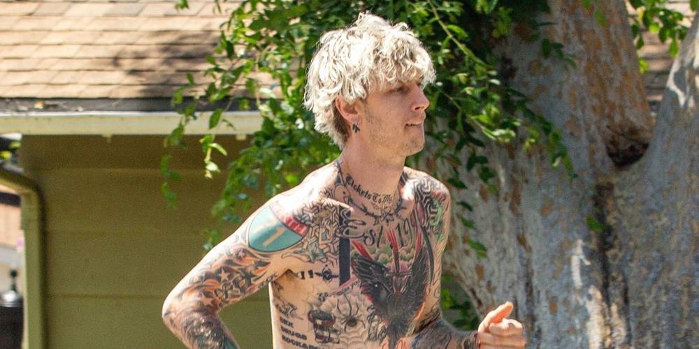 Travis Barker - Machine Gun Kelly Goes on a Shirtless Jog in LA Amid Quarantine - justjared.com - Los Angeles