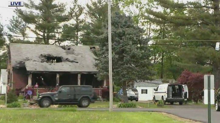 Police: Man dead after setting fire to home in Hilltown Township - fox29.com - state Pennsylvania - county Bucks - county Pike