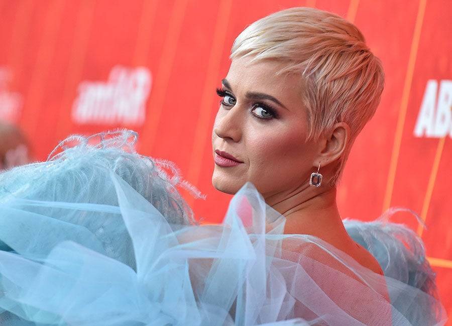 Katy Perry - Orlando Bloom - Pregnant Katy Perry reveals she’s ‘battling waves of depression’ in lockdown - evoke.ie - India