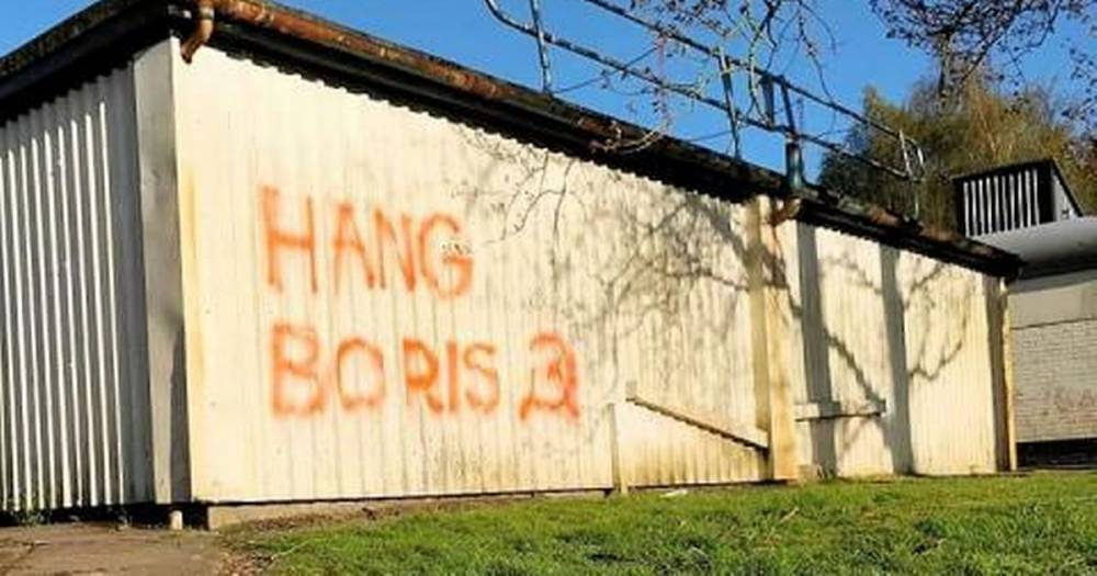 Boris Johnson - Communist slogans daubed across East Kilbride 'display anger' towards UK government's handling of pandemic - dailyrecord.co.uk - Britain