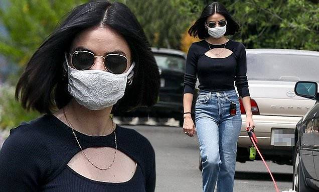 Lucy Hale - Lucy Hale enjoys a leisurely dog walk after opening up about her lengthy battle with acne - dailymail.co.uk - Los Angeles - state California