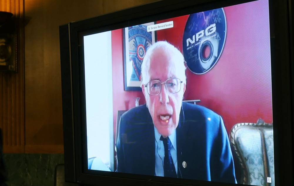 Bernie Sander - Bernie Sanders has Red Hot Chili Peppers and Prince merchandise hanging in his office - nme.com - city Sander - state Vermont